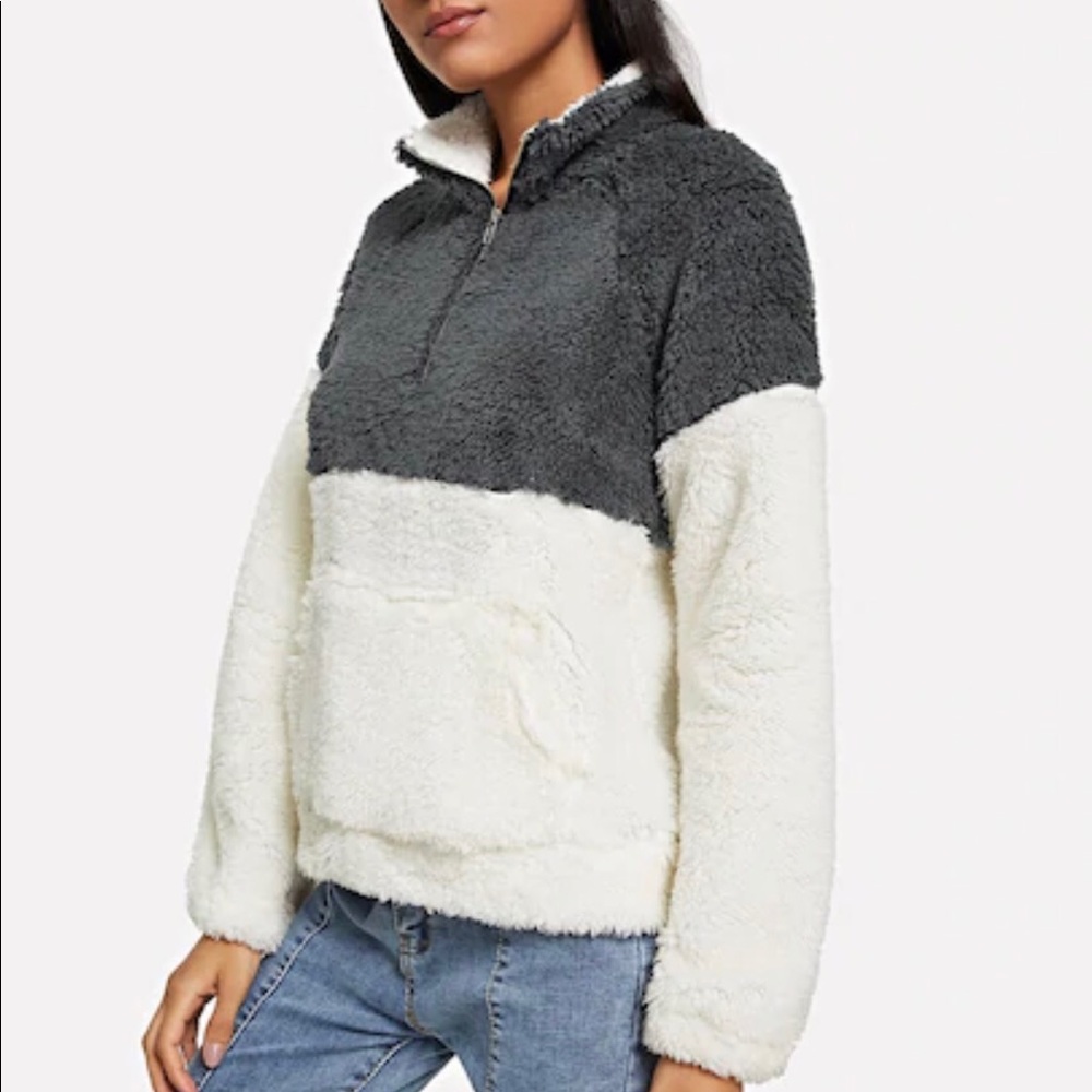 🌟Color block teddy sweater - Picture 3 of 4